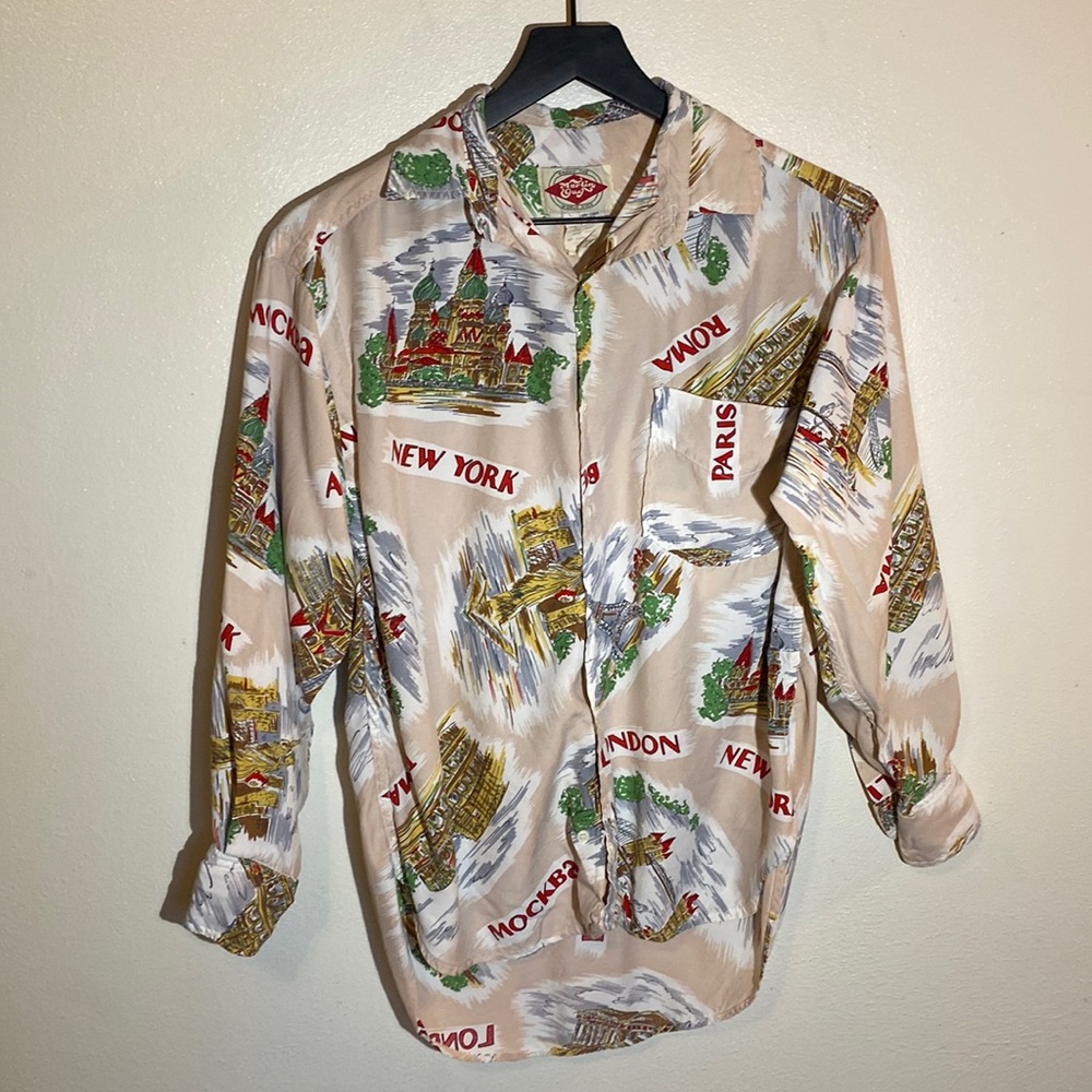 Rare VTG Marlin Guy LS Collard Button Down Pink Shirt w/ Famous Cities Design